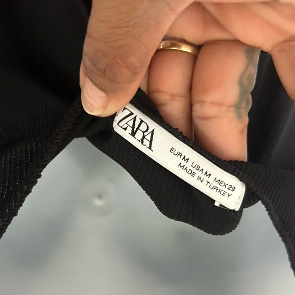 Zara Women’s Sleeveless Tank Top size Medium - Picture 4 of 4